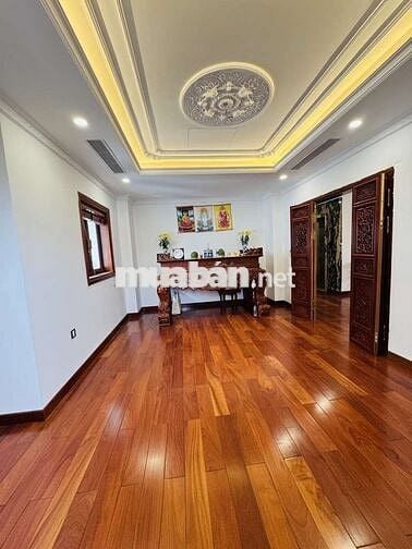 CITYLAND RIVERSIDE Q7
 BỂ BƠI RIÊNG – THANG MÁY – FULL GỖ GÕ ĐỎ