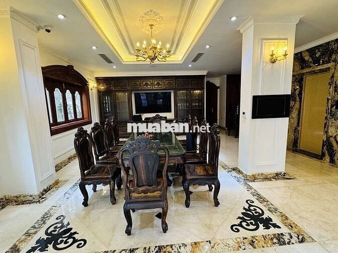 CITYLAND RIVERSIDE Q7
 BỂ BƠI RIÊNG – THANG MÁY – FULL GỖ GÕ ĐỎ