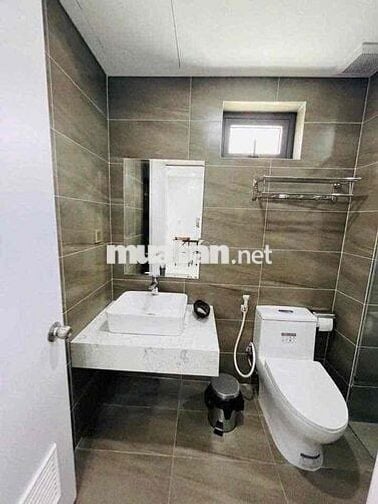 Cho thuê căn hộ 1 phòng ngủ ngay An Thượng- Gần biển