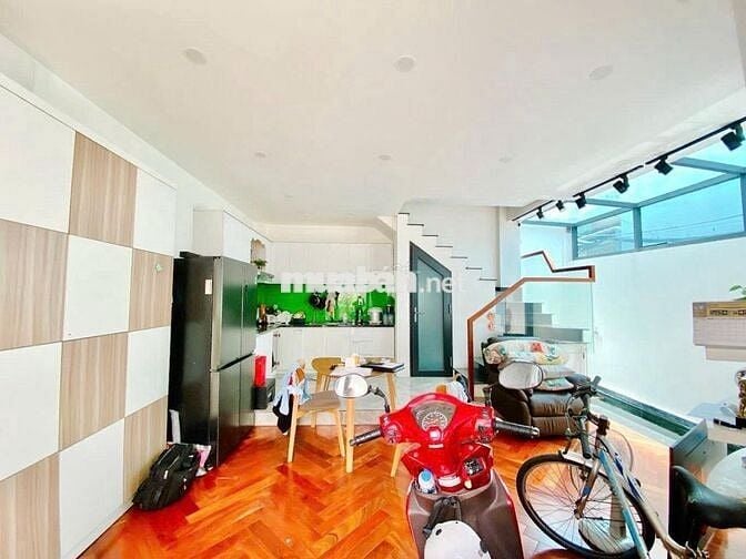 HXT - CÁCH MẶT TIỀN QL13 30M - 62M² - NGANG 6M - 4 TẦNG - NHỈN 9.x T.Ỷ