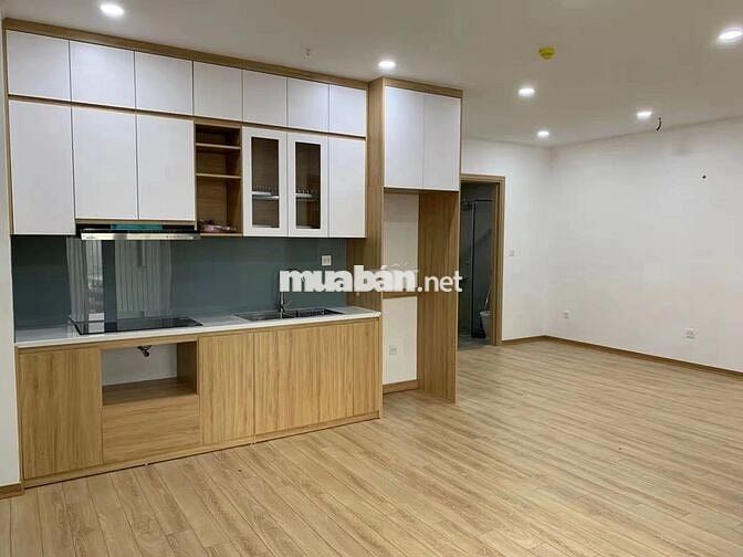 Chủ nhà gửi CHCC Bonanza - Duy Tân 2PN 75m2 đồ cơ bản giá rẻ 13,5tr/th
