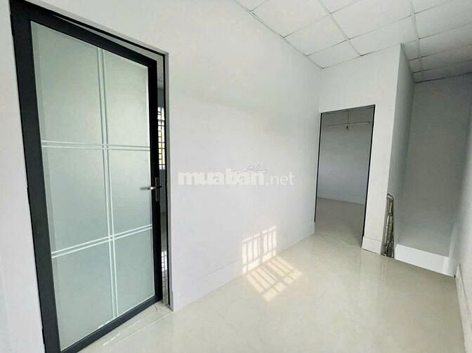 Nhà 3,8 triệu 2 phòng ngủ Cồn Khương sạch sẽ