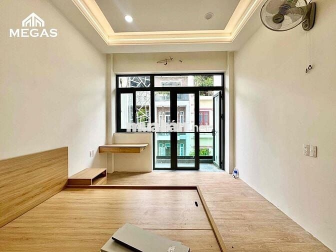 CĂN HỘ FULL NỘI THẤT - BAN CÔNG CHỈ TÍNH ĐIỆN NƯỚCNGAYNGUYỄN VĂN LƯỢNG