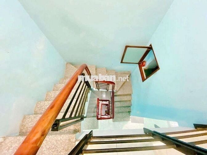 BIG C. TÔ HIẾN THÀNH - 4TẦNG - 4PN - 46M 2 - GẤP BÁN