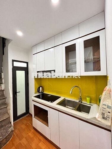 Bán nhà TT Thanh Nhàn, 120m, nhà đẹp oto đỗ 3 ngủ đủ công năng, ở ngay