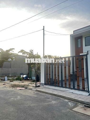 Đất chính chủ sổ riêng thổ cư 100%