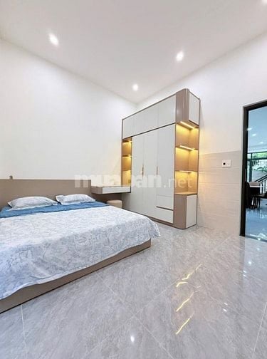 Bán nhà Lê Hồng Phong Q5, 67m² (4,8x14), hẻm xe hơi 5m,  giá 2,9 tỷ