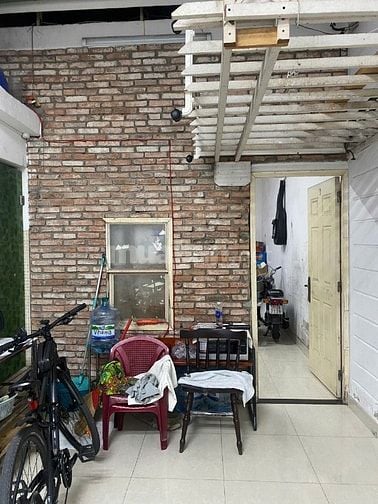 Bán Nhà cấp 4 Sát Aeon Tân Phú, Hẻm thông 6m, DT 70m2 giá chỉ 6,3 tỷ .