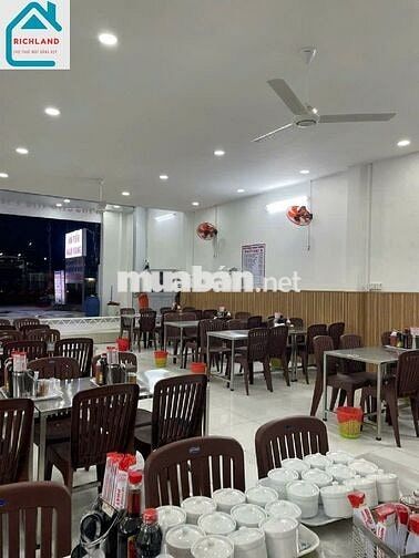 Cho thuê nhà mặt tiền: Quốc lộ 13, P. HBC Thủ Đức_Diện tích: 10m x50m