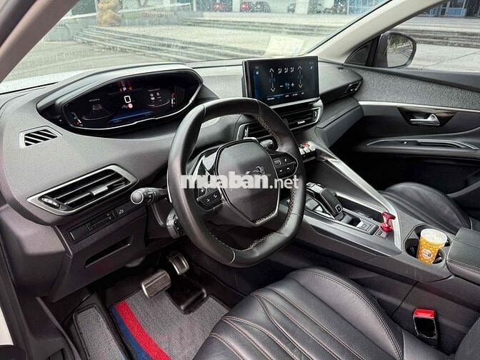 Peugeot 3008 2021 Allure 1.6 AT - 75000 km