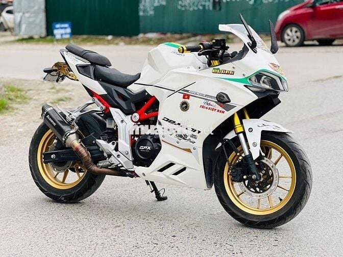 GPX DEMON 150 MÀU TRÁNG DÁN XE CHẠY KHOẺ CỰC BỐC