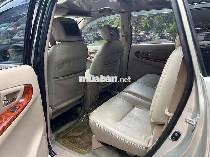 Toyota Innova 2007 - 154360 km