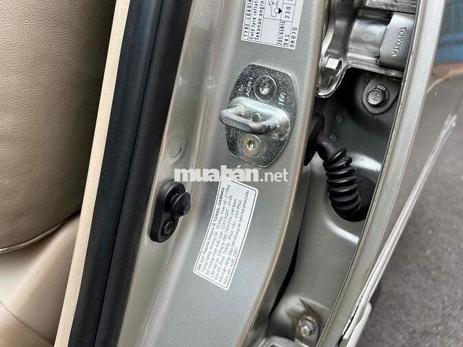 Toyota Innova 2007 - 154360 km