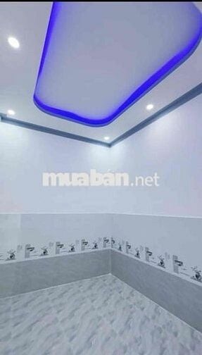 Nhà mới ô tô tới nhà, có sẵn sân để xe sát chợ, khu dân cư hiện hữu