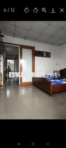 Nhà ở cần bán.cong năng đây đu . mặt đường rộng vừa hai xe tránh nhau