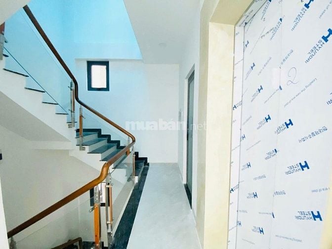 SẮP BÀN GIAO! TÒA NHÀ VĂN PHÒNG CÓ THANG MÁY – TRƯƠNG HOÀNG THANH