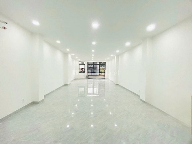 SẮP BÀN GIAO! TÒA NHÀ VĂN PHÒNG CÓ THANG MÁY – TRƯƠNG HOÀNG THANH