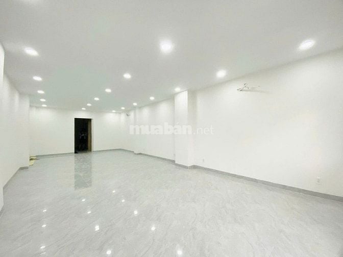 SẮP BÀN GIAO! TÒA NHÀ VĂN PHÒNG CÓ THANG MÁY – TRƯƠNG HOÀNG THANH