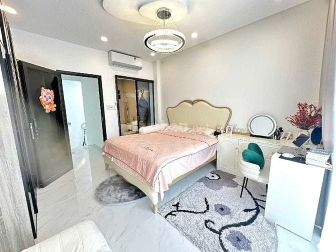 MẶT TIỀN ĐƯỜNG 8M THÔNG, KHU LÊ VĂN QUỚI, BÌNH  TRỊ ĐÔNG, 4 TẦNG, 4*18
