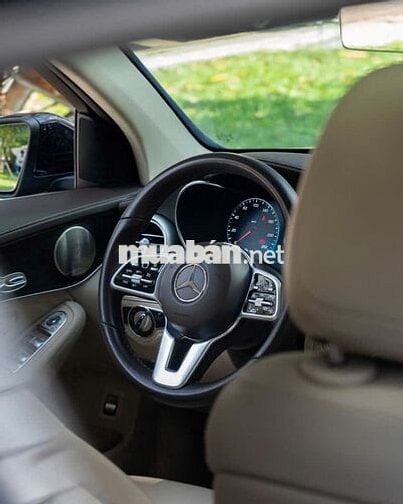 Mercedes Benz GLC300 4MATIC 2021