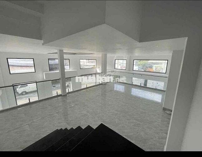 Cho thuê nhà Góc Mặt Tiền Trịnh Đình Trọng, Tân Phú, 10x17m nhỉnh 4x