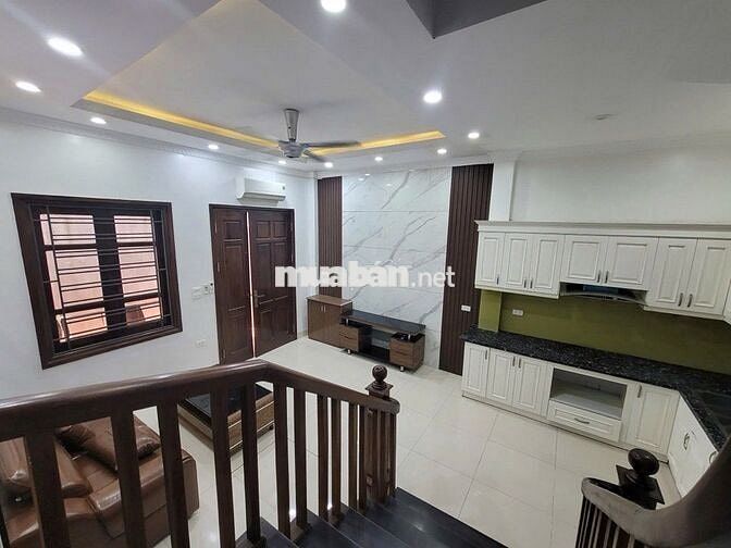 Anh Hùng cần bán nhà 40m, 5 tầng tại Tô Hiệu,Hà Đông,ngõ to nhỉnh 8 tỷ