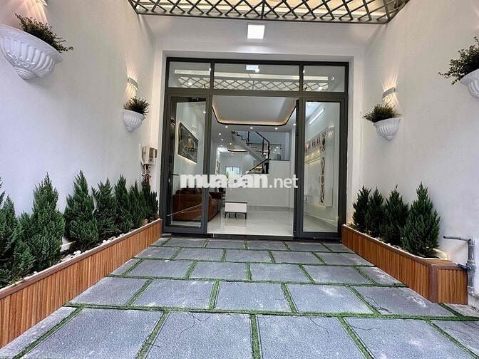 NHÀ QUẬN 7 MẶT TIỀN HẺM XE HƠI KD BUÔN BÁN ĐƯỢC