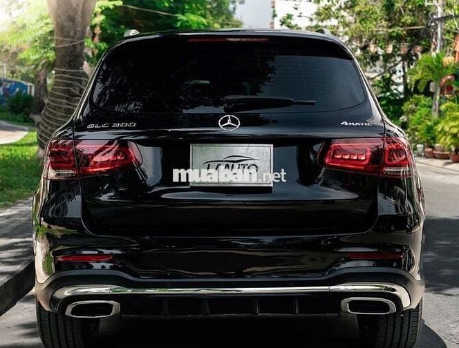 Mercedes Benz GLC300 4MATIC 2021