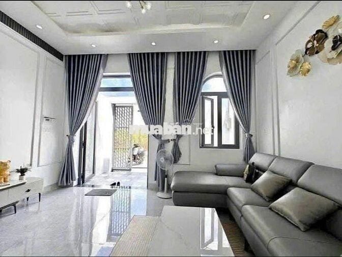 Ngân hàng thanh lý căn nhà cấp 4 ngay đường Tân Liêm - SHR - 920 TR
