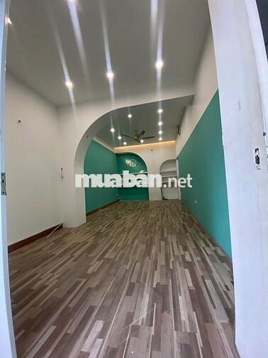 Chính chủ cần cho thuê mặt bằng kinh doanh phố Trung Yên 11