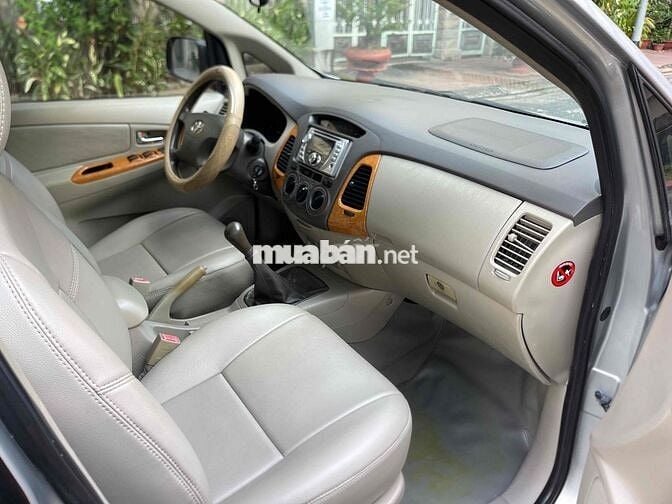 Toyota Innova 2020 2.0G - 150000 km