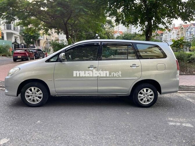 Toyota Innova 2020 2.0G - 150000 km
