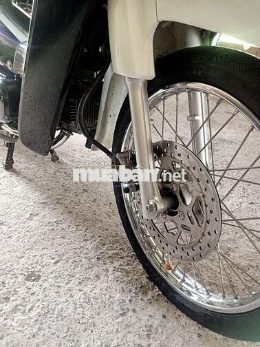 Cần bán wawe zx. Đúng đời. Màu trắng đen.