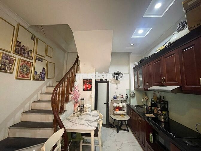 Chủ Vào Nam Cần Để Lại Căn Nhà Tại Thạch Bàn 5 Tầng Có Bể Bơi – 5.x tỷ