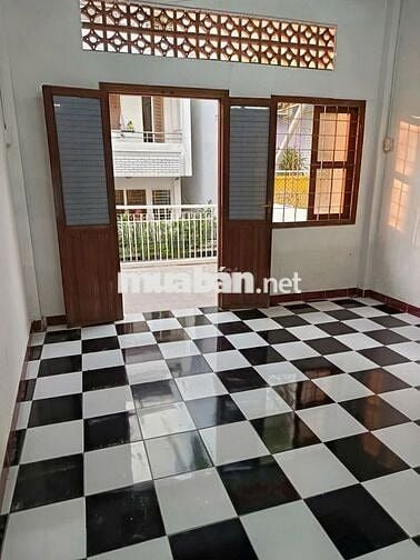 Thạch Thị Thanh, Q1, 1 trệt + 1 lầu, 4.5 x 18m