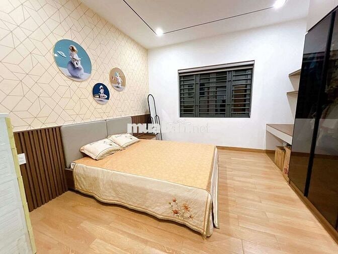 NHÀ HIỆN ĐẠI MỚI 100% - DỌN VÀO Ở NGAY