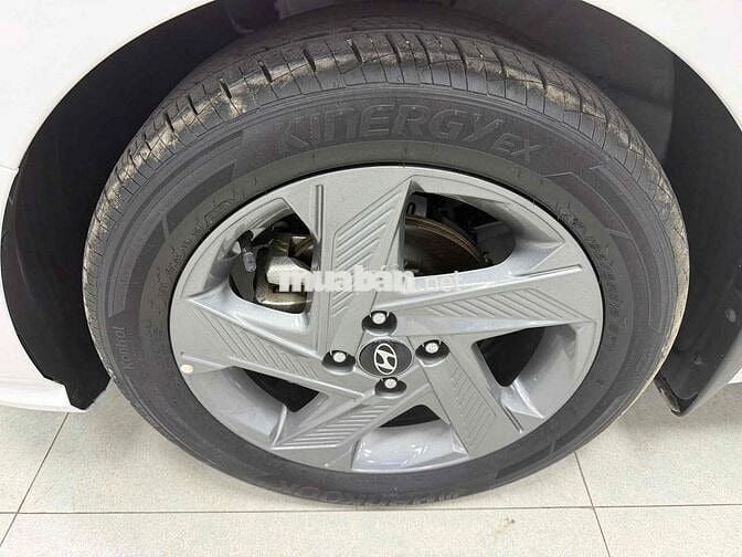 Hyundai Accent 2021 1.4 AT đặc biệt đi 14000 km