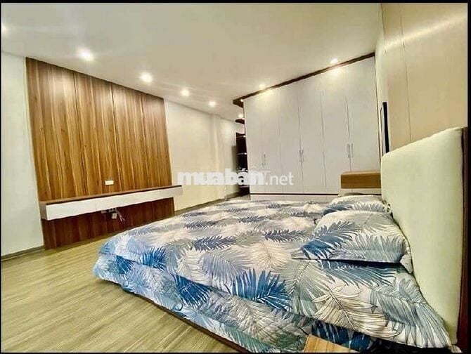 CHO THUÊ NHÀ MỚI ĐẸP AEON LONG BIÊN - 6T Thang máy, P. Ngủ RỘNG