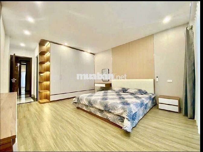 CHO THUÊ NHÀ MỚI ĐẸP AEON LONG BIÊN - 6T Thang máy, P. Ngủ RỘNG