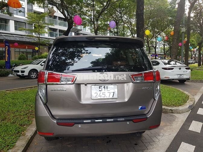 Toyota Innova 2019 2.0E - 95000 km
