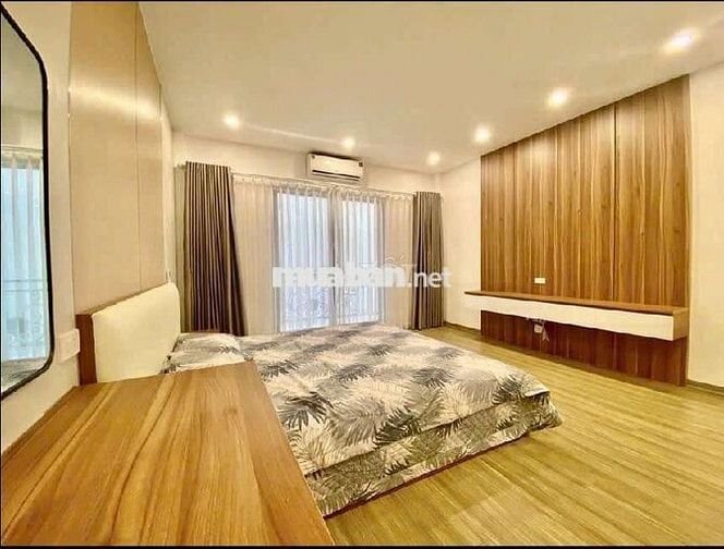 CHO THUÊ NHÀ MỚI ĐẸP AEON LONG BIÊN - 6T Thang máy, P. Ngủ RỘNG