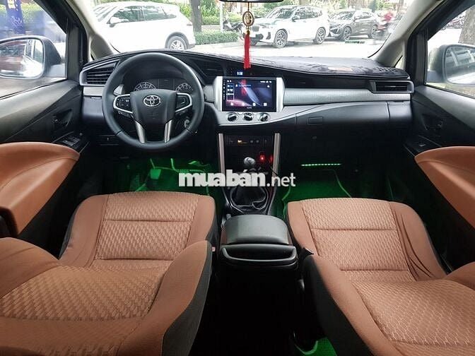 Toyota Innova 2019 2.0E - 95000 km