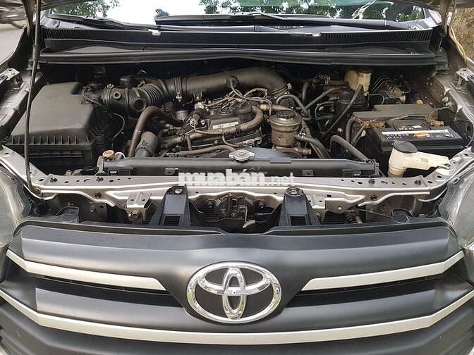 Toyota Innova 2019 2.0E - 95000 km