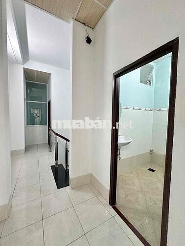 Cho thuê nhà mặt tiền lê lai gần công viên lưu hữu phước giá 15 triệu
