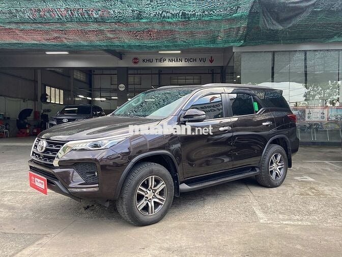 Fortuner 2020 2.4G 4x2 AT - 46.956 km - Còn Giảm
