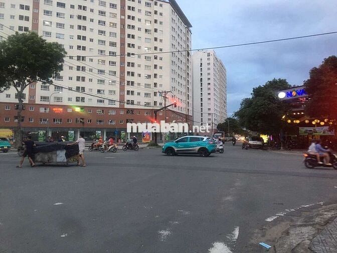 Cho thuê căn hộ 63,2m2 , 2PN, 2WC Cc.Greentown Bình tân