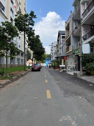 Cho thuê nhà nguyên căn mặt tiền đường số 6 khu 17.3ha phường An Phận 