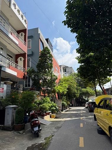 Cho thuê nhà nguyên căn mặt tiền đường số 6 khu 17.3ha phường An Phận 