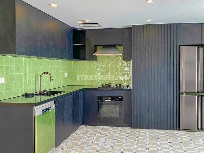 Bán hoặc cho thuê Penthouse tại River Garden Thảo Điền 4PN 330m2