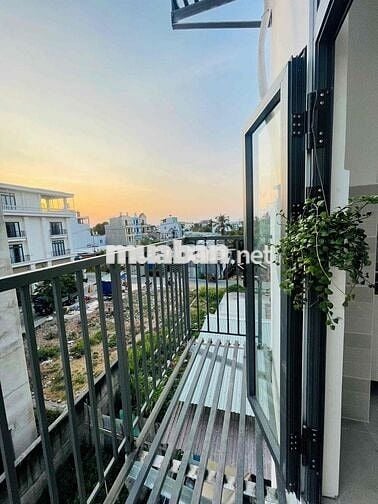 1 PHÒNG NGỦ 1 PHÒNG KHÁCH NGAY ĐẠI HỌC NGUYỄN TẤT THÀNH